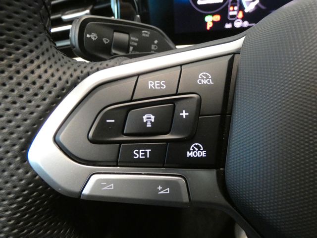 Passat Variant 2.0 TDI R-Line Black Style AHK