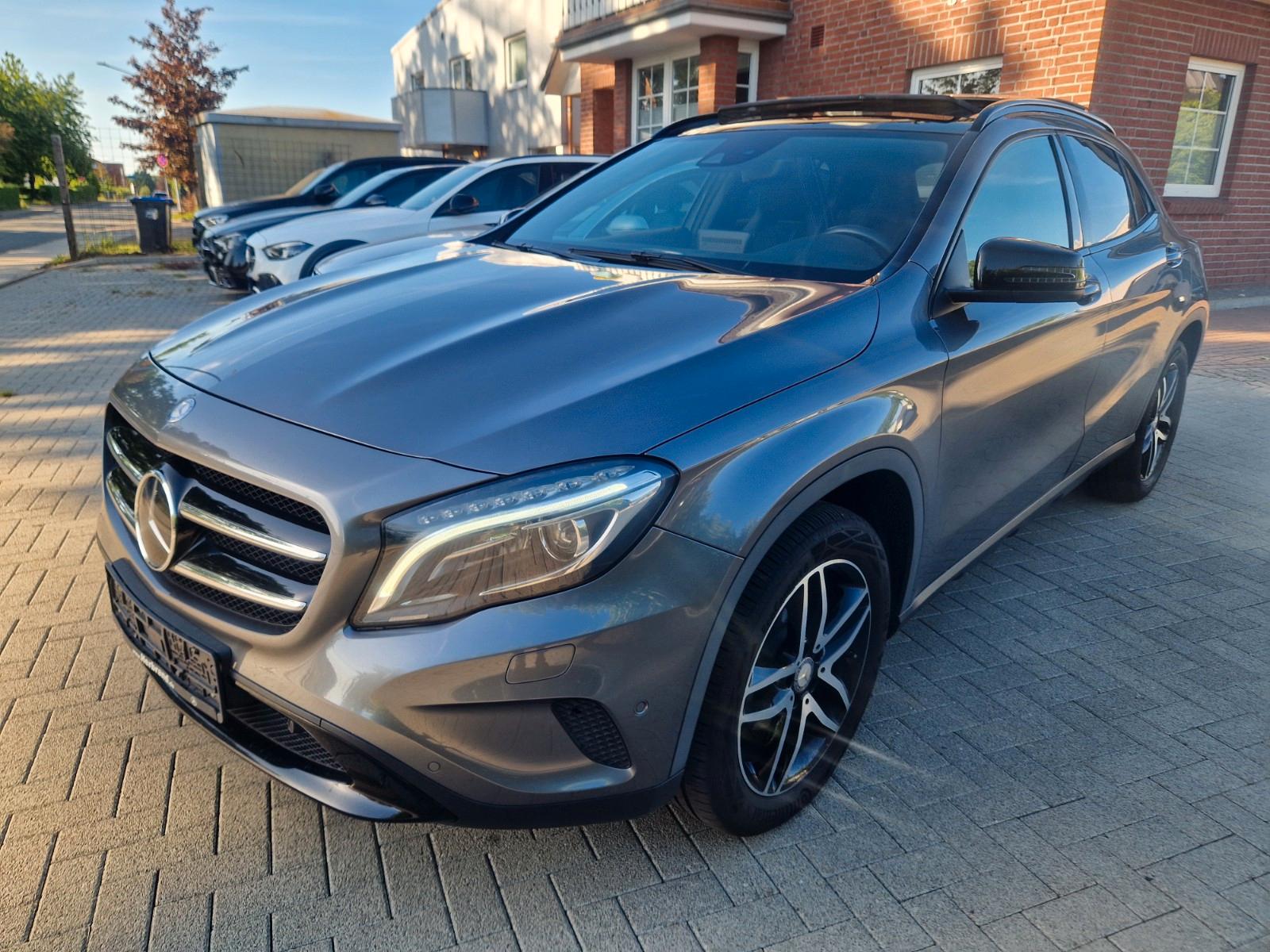 Mercedes-Benz GLA 220 d 7G-DCT Urban Automatik Vollausstattu.