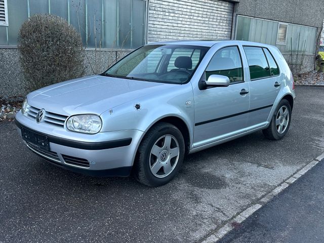 Volkswagen Golf 1.6 Auto Trendline