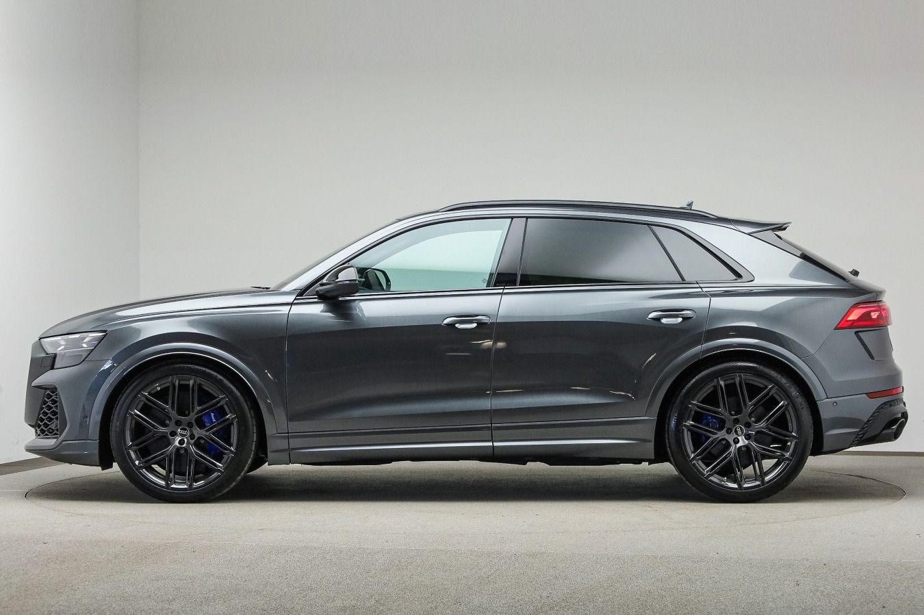 Audi RS Q8 performance FAHRADV*305KMH*HUP*KERAMIK*SOF imagem 3