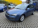 Ford Focus Turnier Sport 1,6*Scheckheft*8 Fach Räder* - Ford Focus aus 2006: 1.6