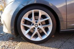 Fahrzeugabbildung Seat Leon ST FR Leder Carplay Navi Beats Panorama ACC