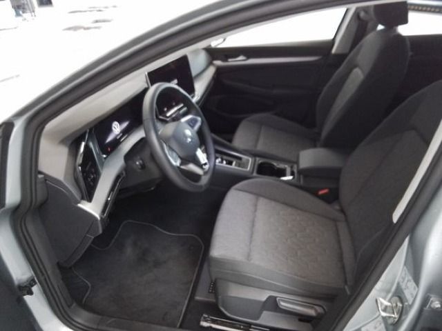 Volkswagen Golf VIII 1.5 eTSI Life ACC Matrix DSG APP RFK foto 4