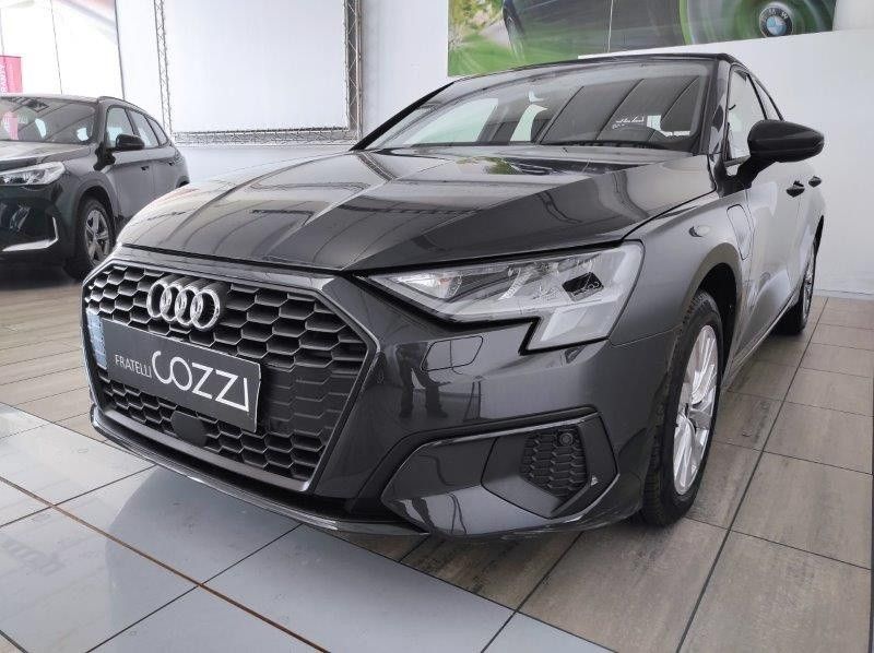 Audi AUDI A3 4ª serie - A3 SPB 40 TFSI e S tronic Bus imagem 2