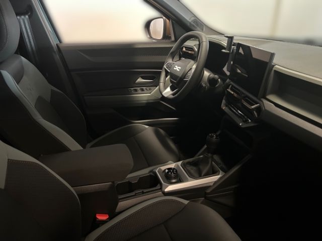 Fahrzeugabbildung Dacia Bigster TCe 130 Extreme 4x4 1.2 Mild-Hybrid EU6e