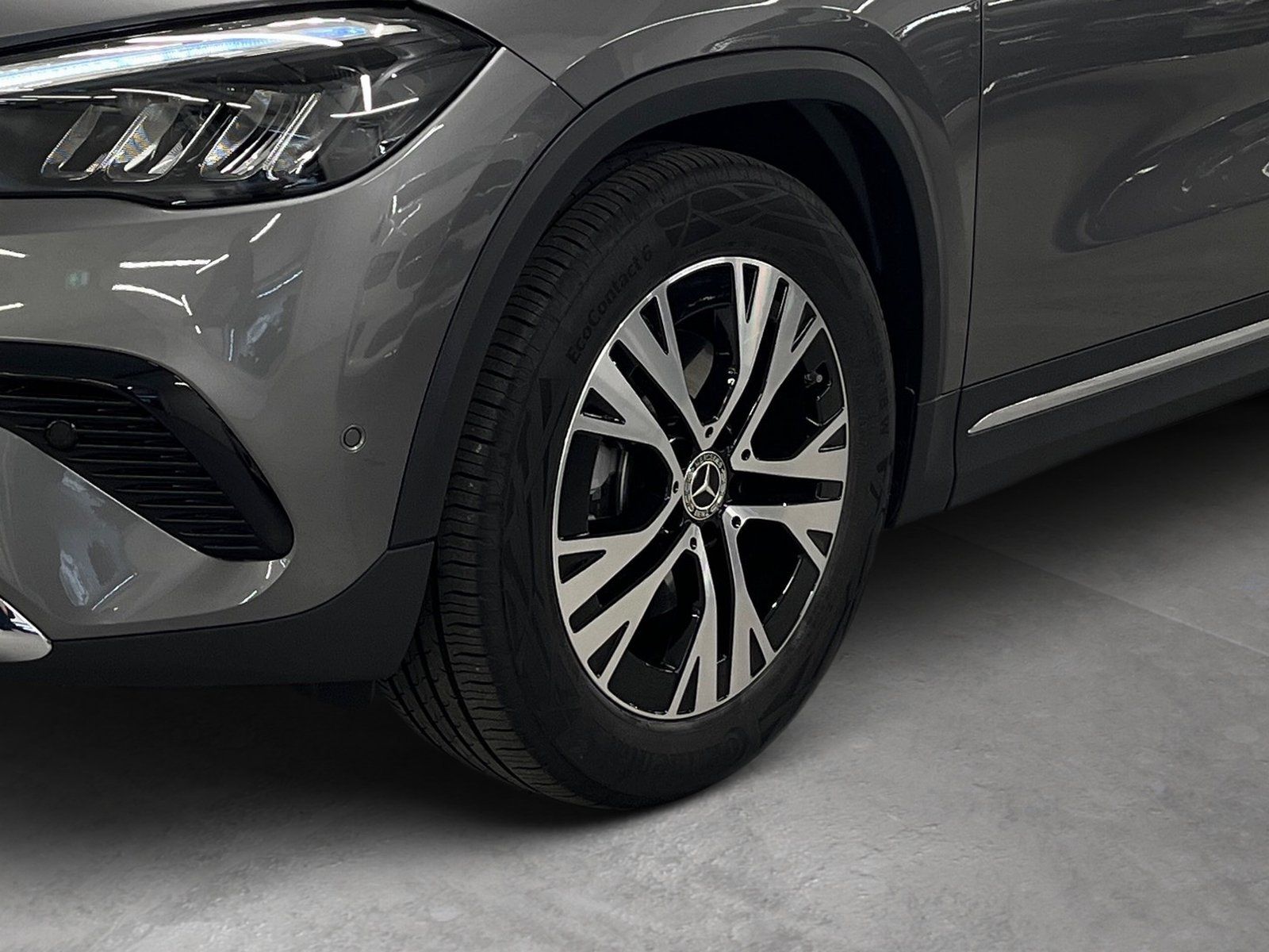 Fahrzeugabbildung Mercedes-Benz GLA 180 Progressive Adv.*Distronic*Totwinkel*LED