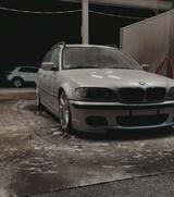 BMW E46 330i - BMW 330 mit Benzin-Antrieb: Kombi, E46 330i