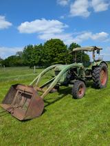 Deutz-Fahr Zum Verkauf steht ein Deutz D50.1S mit Frontlade