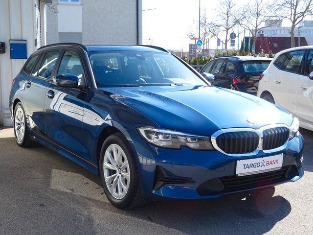BMW 318d Touring Aut Advantage 17" Navi Leder LED