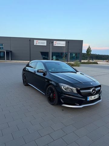 MERCEDES-BENZ CLA 45 AMG Shooting Brake