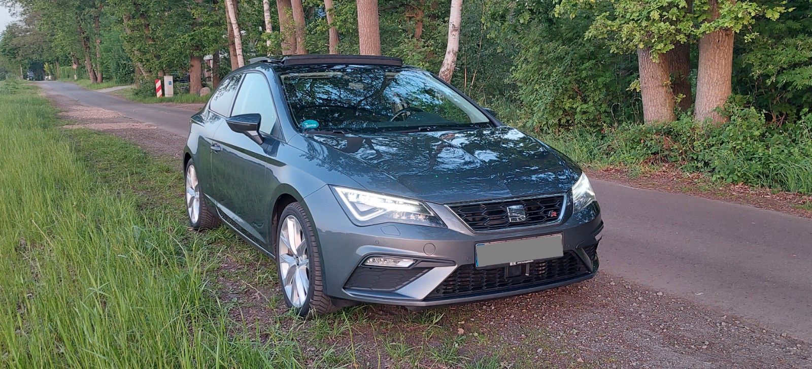 SEAT Leon SC 1.8 TSI 132kW FR ,ACC, Pano, PDC, RFK