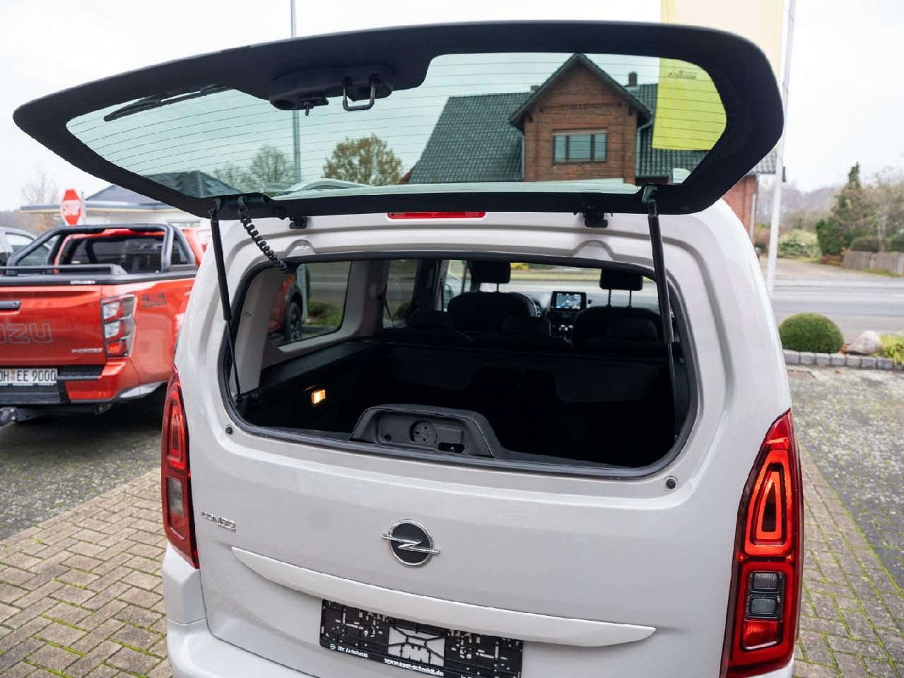 Fahrzeugabbildung Opel Combo Life Edition