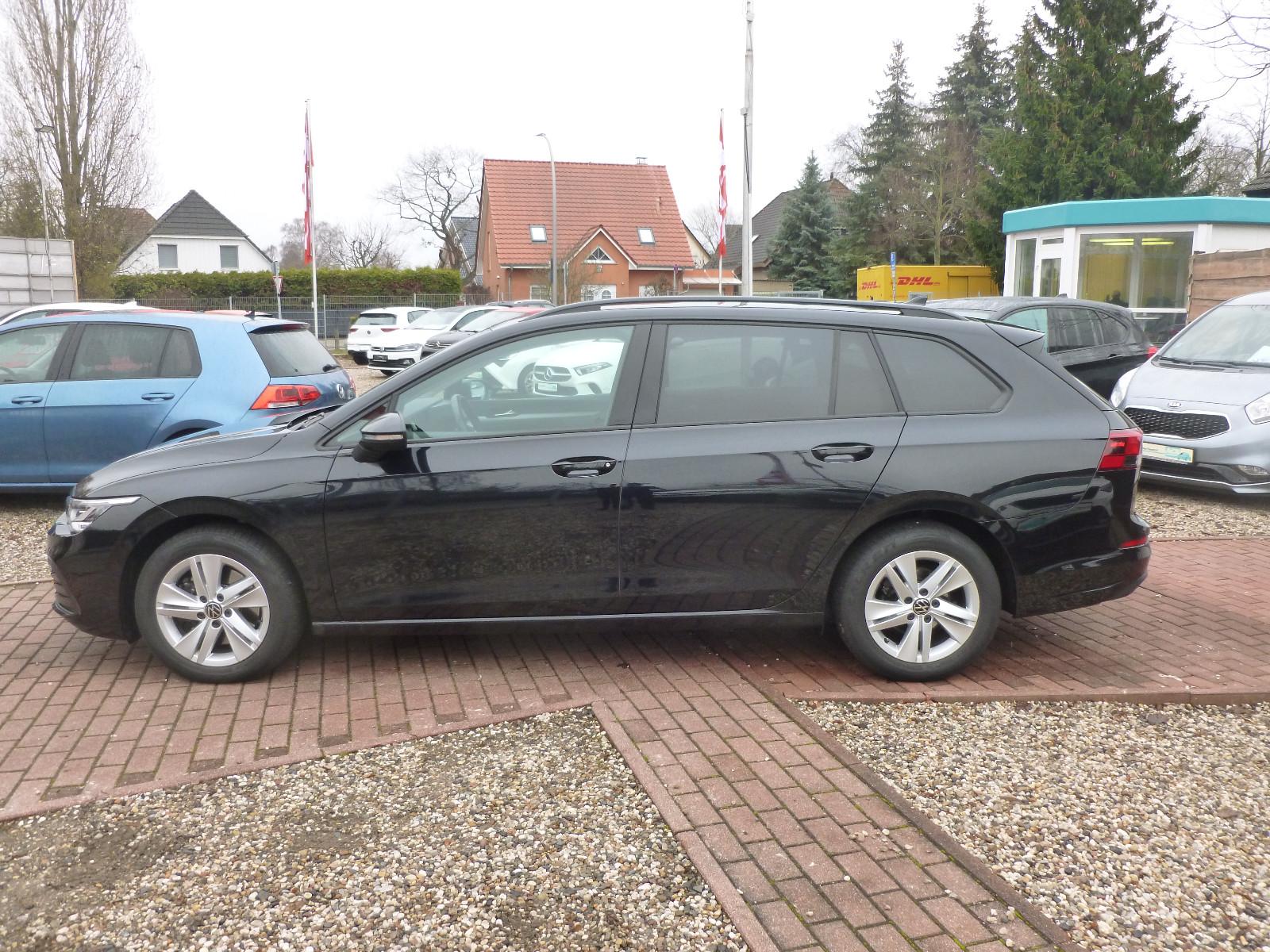 Volkswagen Golf VIII Variant Led/AHK/Sthzg/4xShzg/DAB/Ambie