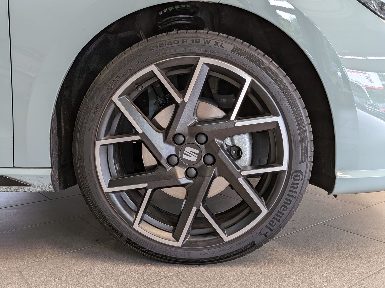 Fahrzeugabbildung SEAT Ibiza 1.5 TSI FR Black Edition ACC Cam SHz Pano