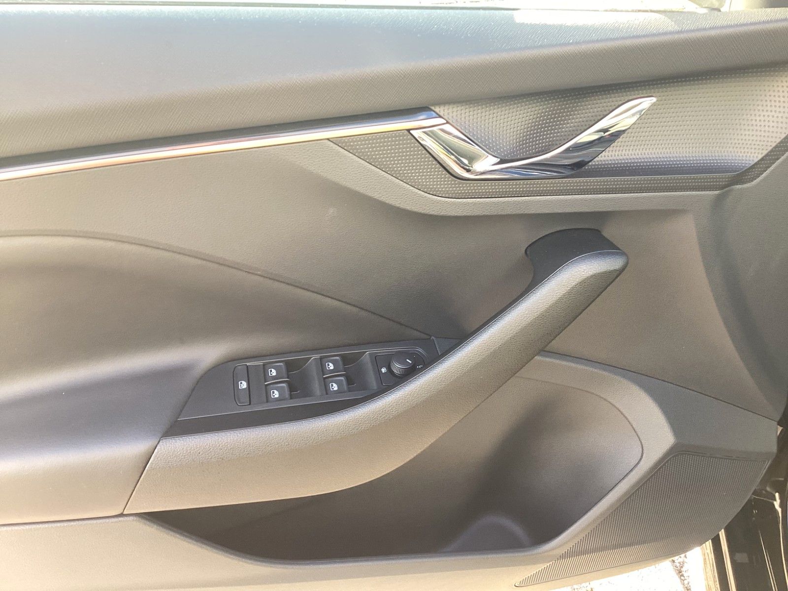 Fahrzeugabbildung SKODA Kamiq Style 1.0 TSI 85 KW