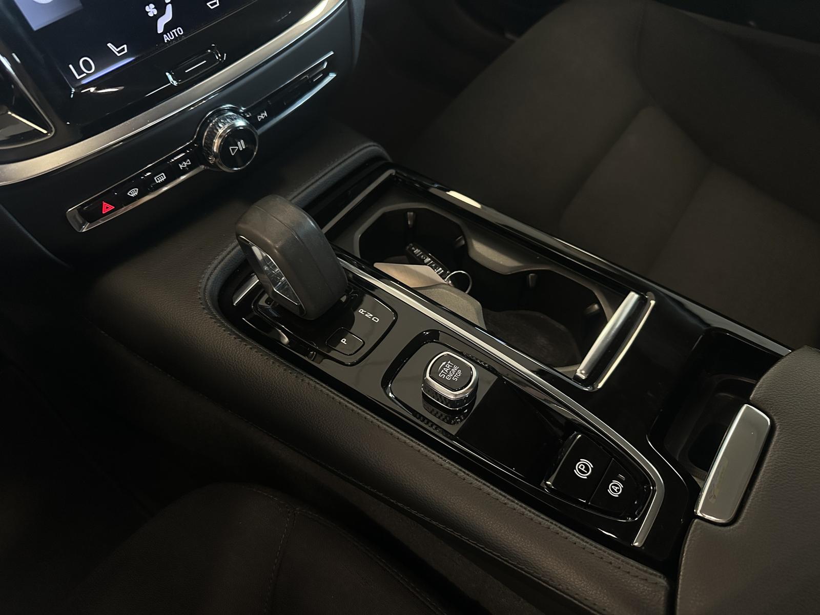 Volvo V60 AWD*PlugInACC*adapt.Licht*CAM*SHZ*1hand*Navi, миниатюра 24