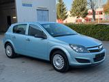 Opel Astra H Lim. Basis *AHK. *Hu Neu *PDC *Tempomat - Opel Astra aus 2009: H