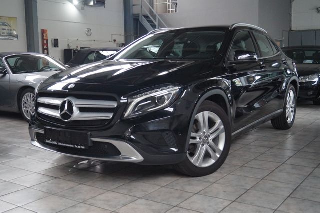 Mercedes-Benz GLA 200 CDI *Aut.*T.Leder*Navi*PDC*SH*Xenon*