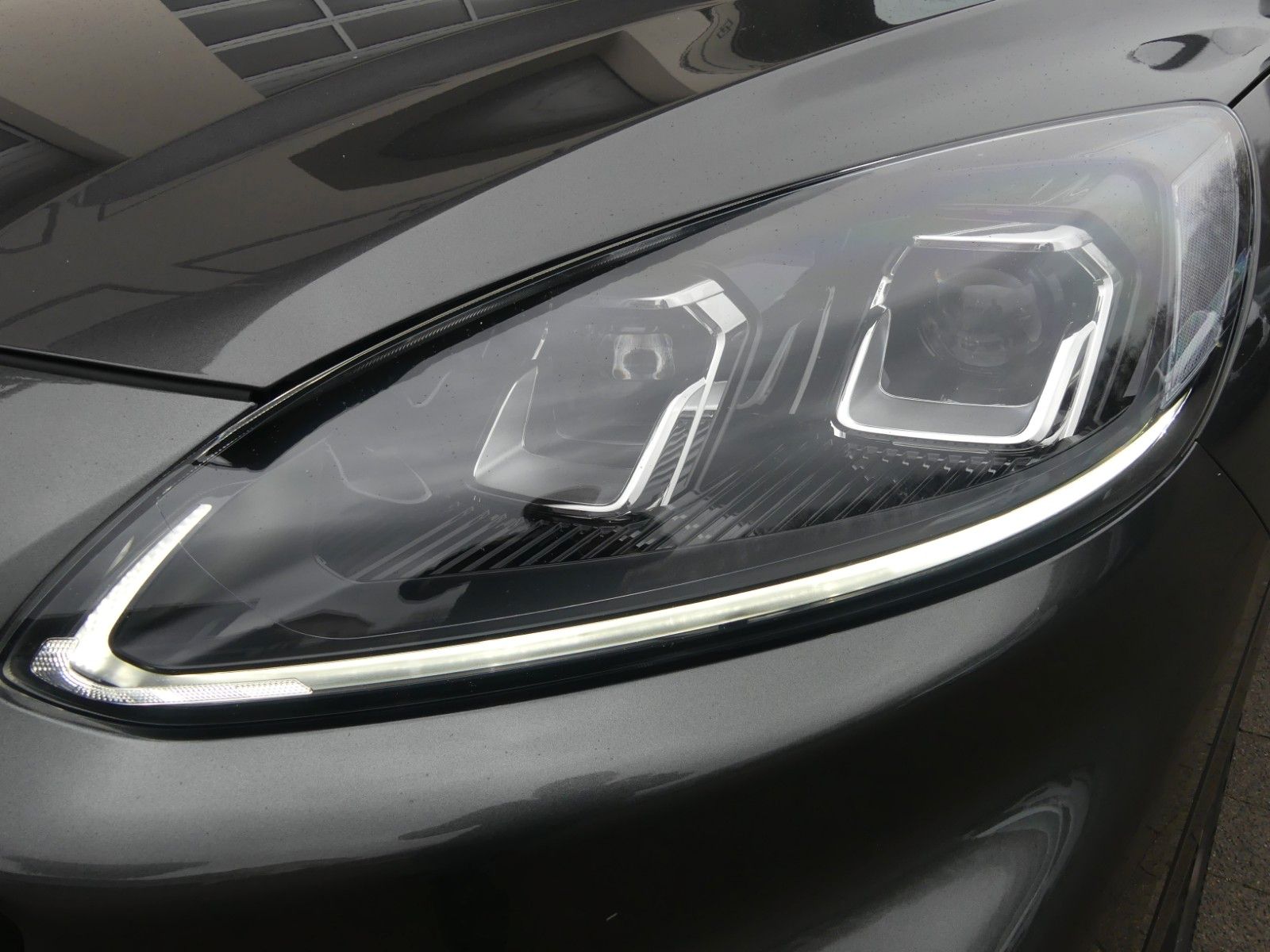 Fahrzeugabbildung Ford Kuga Plug-In Hybrid ST-Line X