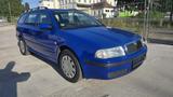 Skoda Octavia Combi Tour - Skoda Octavia aus 2005: Kombi