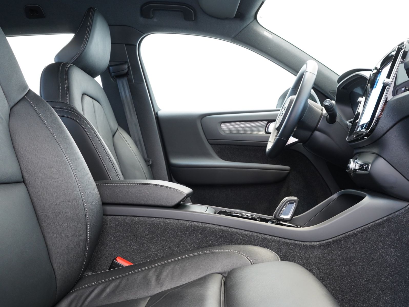 Fahrzeugabbildung Volvo XC40 B4 B R Design LED/NAVI/ACC/LEDER/360°