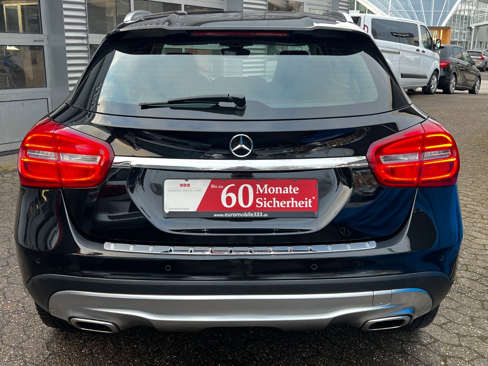 GLA 180 *2.HAND*Navi*Automatik*LED-Scheinw.*PDC*