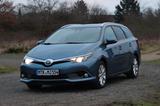 Toyota Auris Touring Sports Hybrid 1,8-l-VVT Comfor... - Toyota: Sport