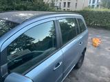 Opel Zafira B 7Sitzer Motor Getriebe und Kupplu... - Opel Zafira: Motor