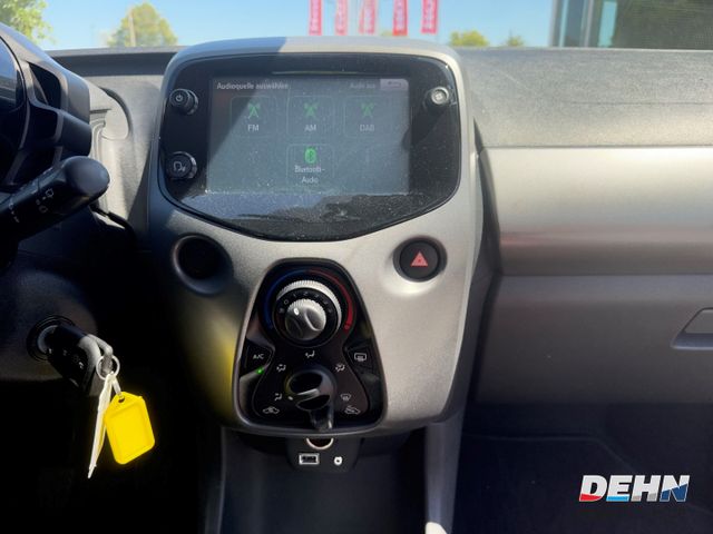 Toyota Aygo 1.0 X-Play Team Deutschland RFK Carplay PDC