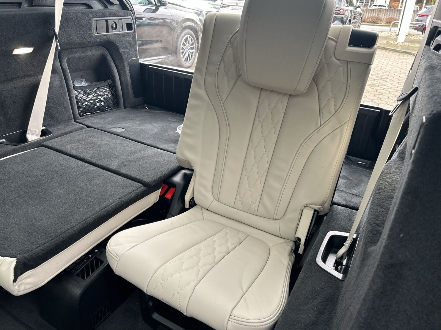 Fahrzeugabbildung BMW X5 30d xDrive,M Sport,7-Sitzer,Standheizung,AHK