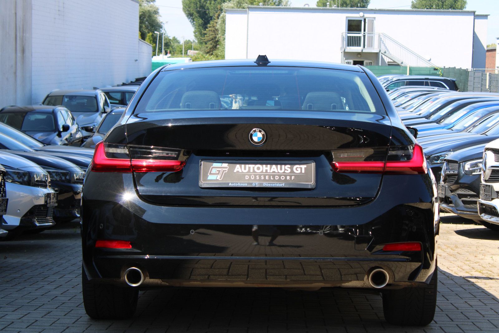 BMW 318i Limousine/Navi/Tempomat/Sitzhzg/WideScreen foto 9
