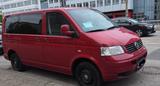 Volkswagen T5 Caravelle - Volkswagen T5 Caravelle: Rot