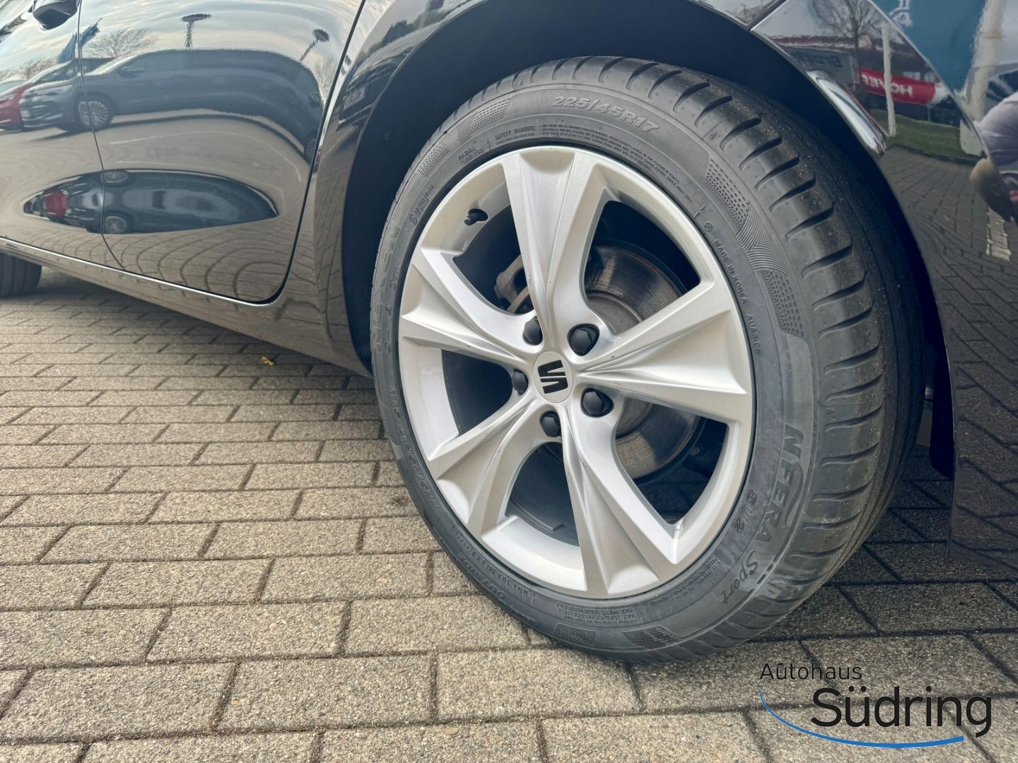 Leon Sportstourer 1,5eTSI FR DSG Rfk. Matrix-LED