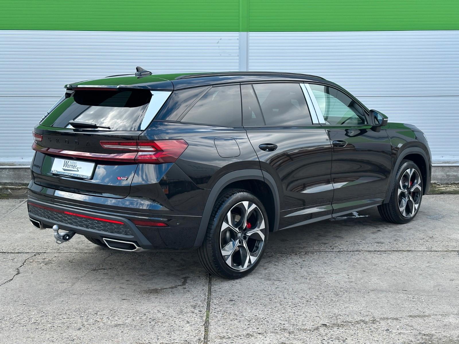 Skoda RS 265PS 4x4 7-Sitze DCC+ PADACH STHZ LM20"AHK
