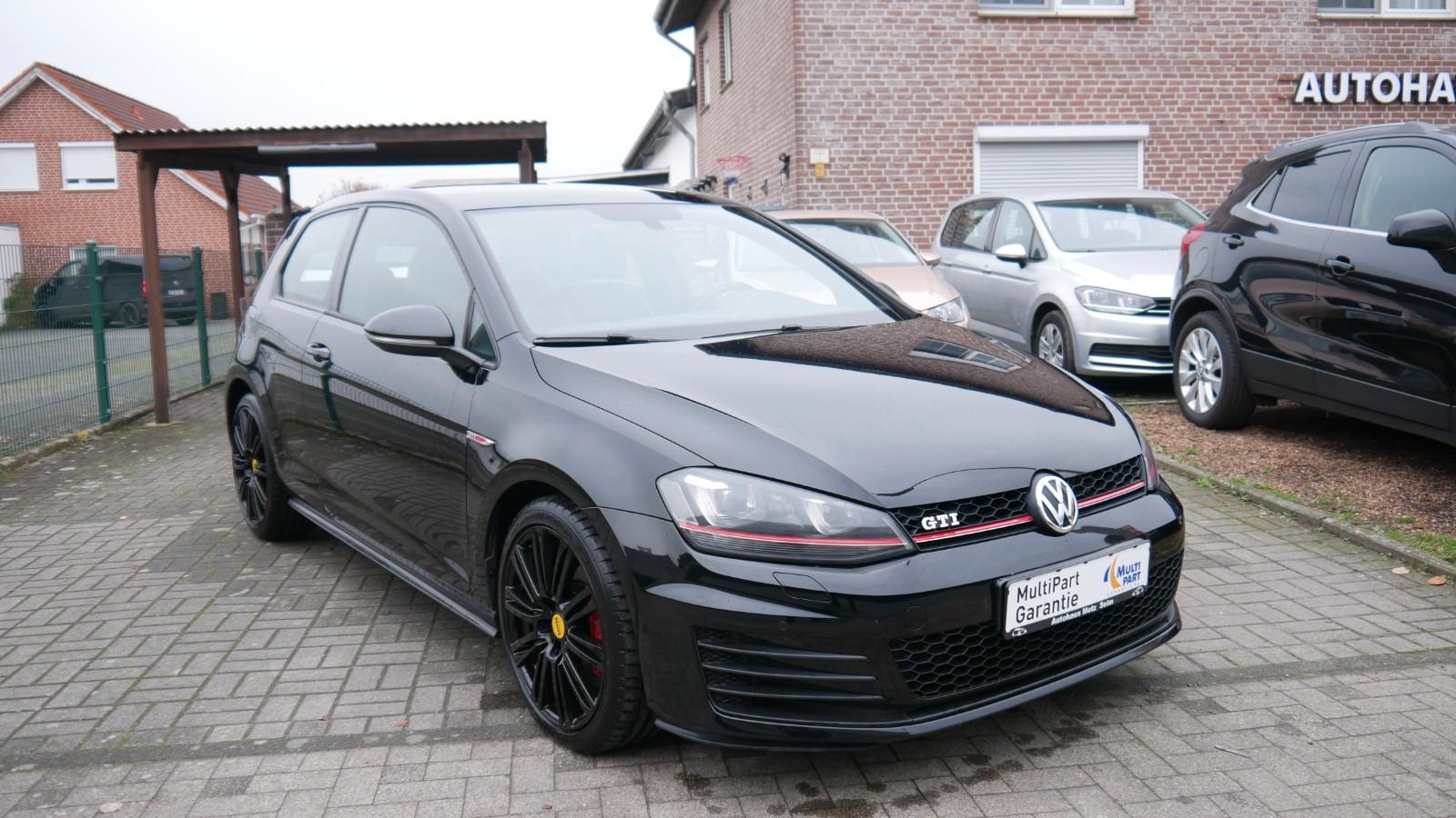 Volkswagen Golf 2.0 TSI BMT GTI Performance