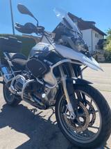BMW R1200GS LC weiß mit sehr vielen Extras - Offers matching your search criteria