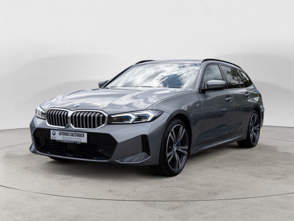 BMW 320 — hlavná fotografia