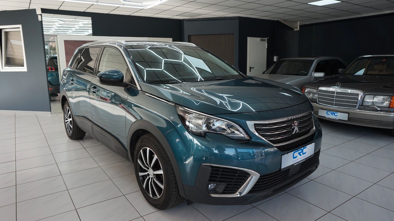 Fahrzeugabbildung Peugeot 5008 Active Business 7 Sitzer Scheckheftgepflegt