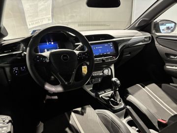 Fotografie 13 des Opel Corsa 1.2 Direct Injection Turbo GS