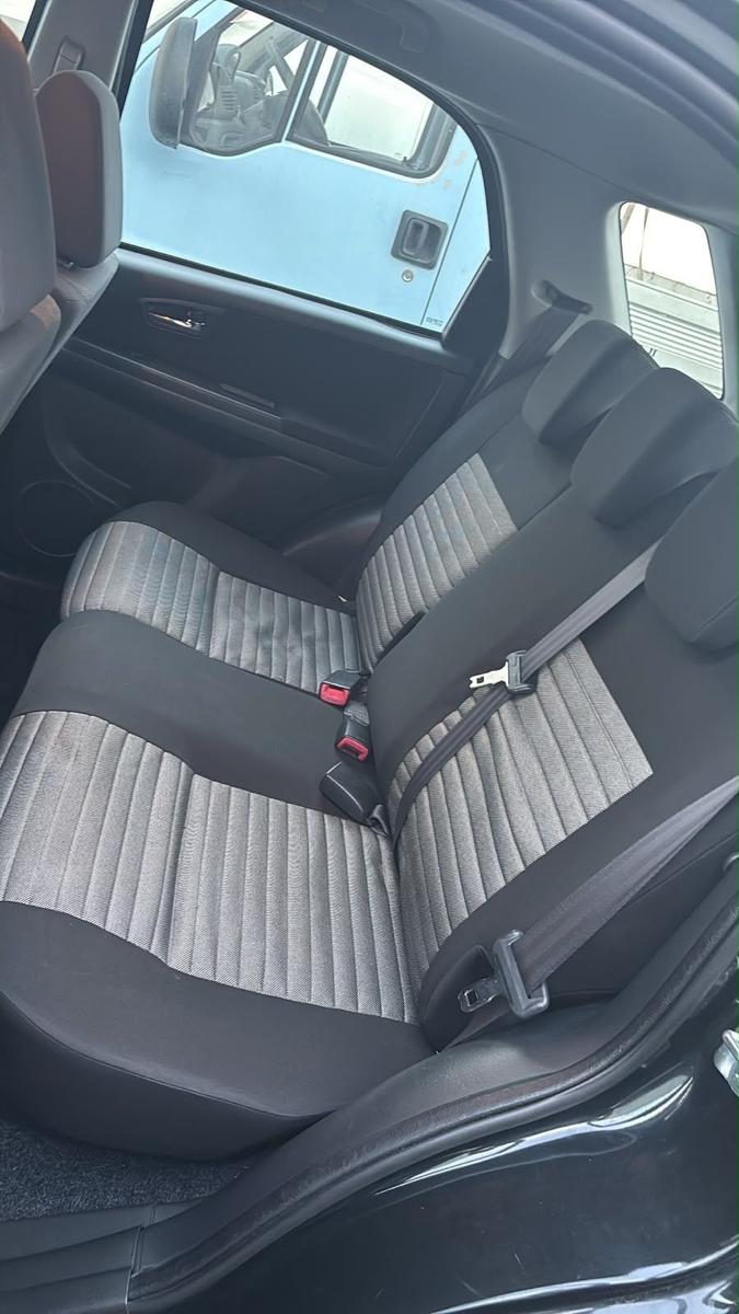 Fiat Sedici 2012 — interior