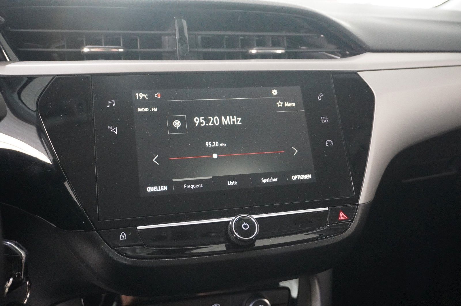 Fahrzeugabbildung Opel Corsa F 1.2 EDITION NAVI/KAMERA/TEMP./PDC/DAB+