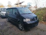 Volkswagen VW T5 Multivan Cruise - Volkswagen T5 Multivan: Cruise