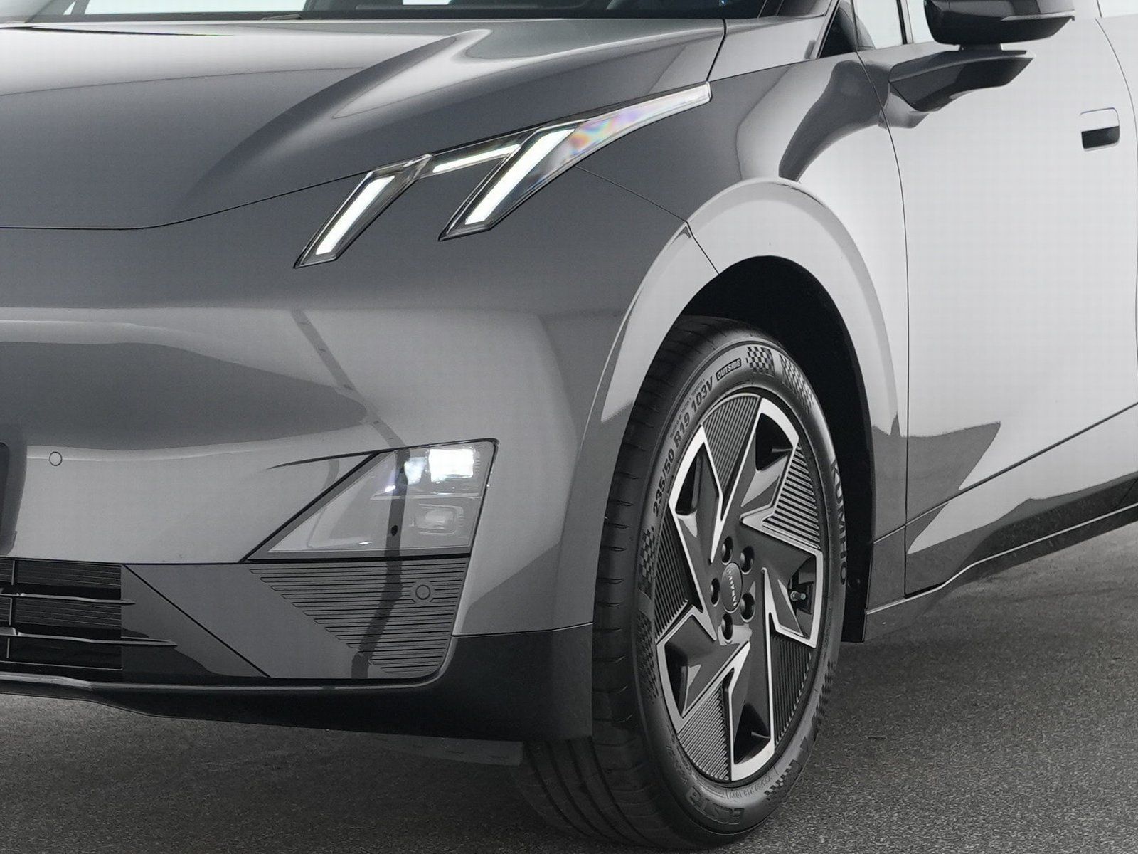 Lynk & Co 02