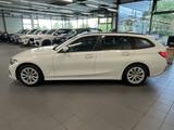 BMW 318i Touring RFK NAVI LED PDC V+H DAB Parkass. K - BMW 318 in Wuppertal