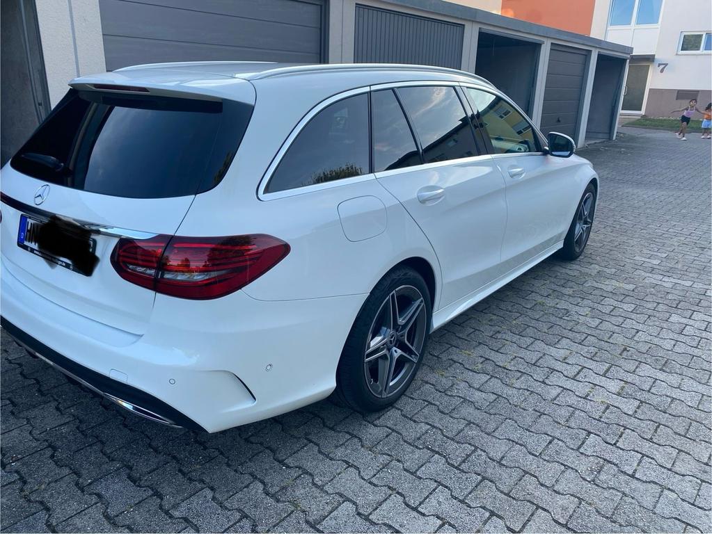Mercedes-Benz C 220