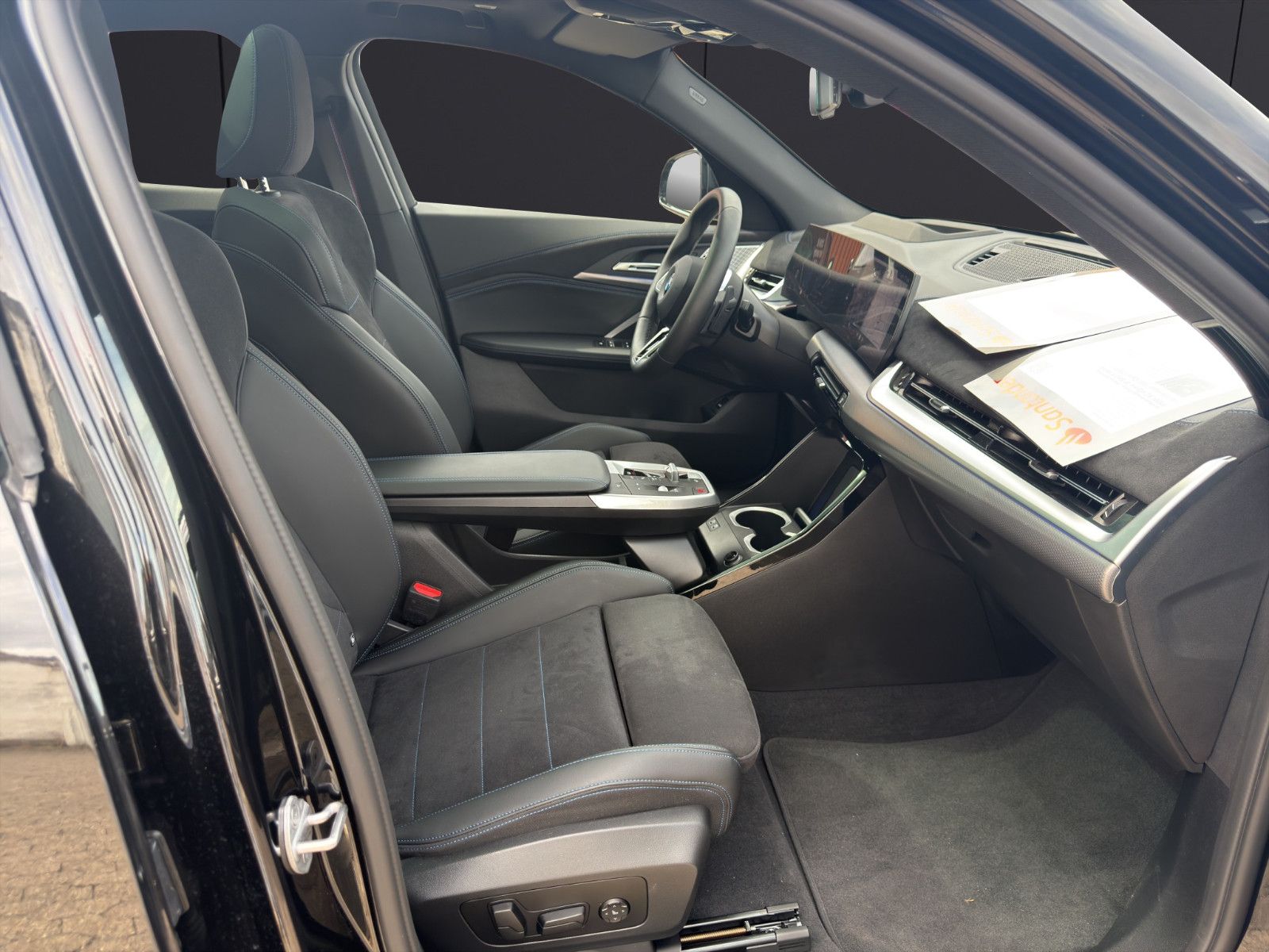 Fahrzeugabbildung BMW X2 sDrive M Sport*Head-up*Harman*360°Cam*DAB*
