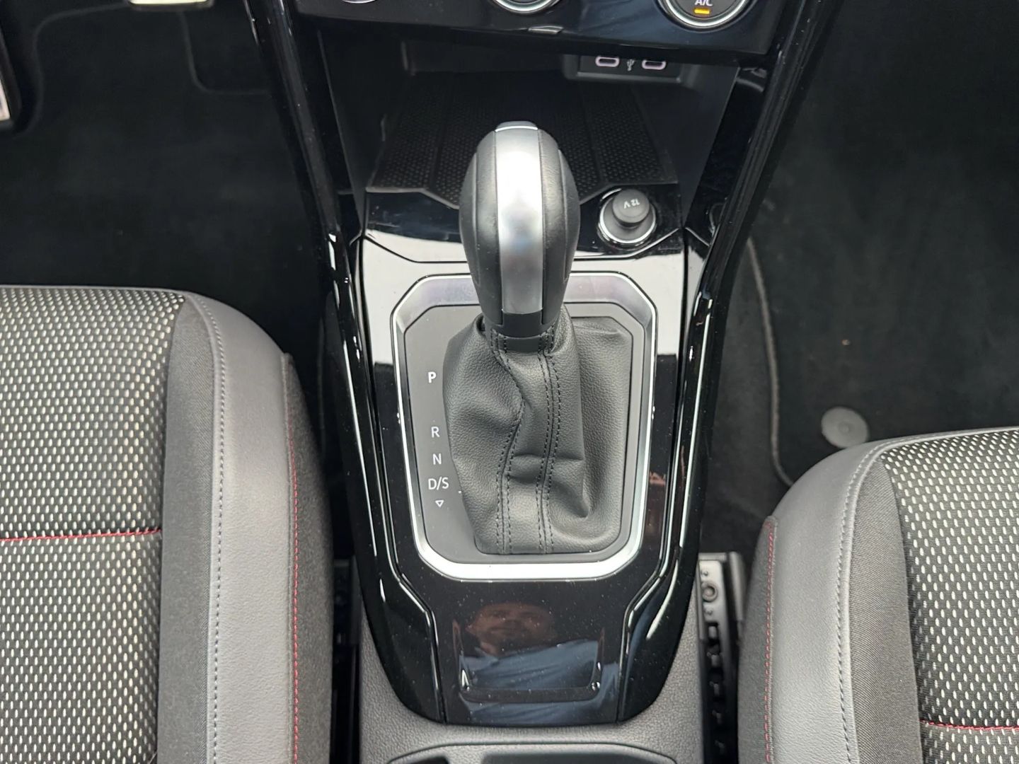 T-Roc 1.5 TSI Sport DSG *NAVI*LED*STDHZG*AHK*