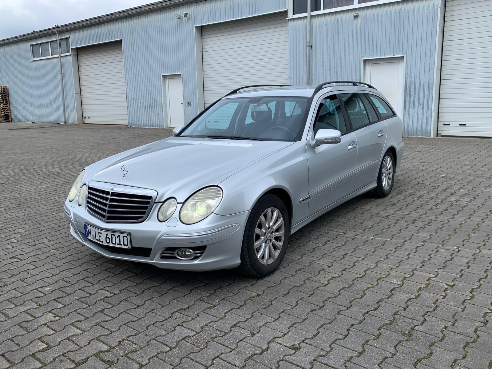 Mercedes-Benz E 220 Automatik