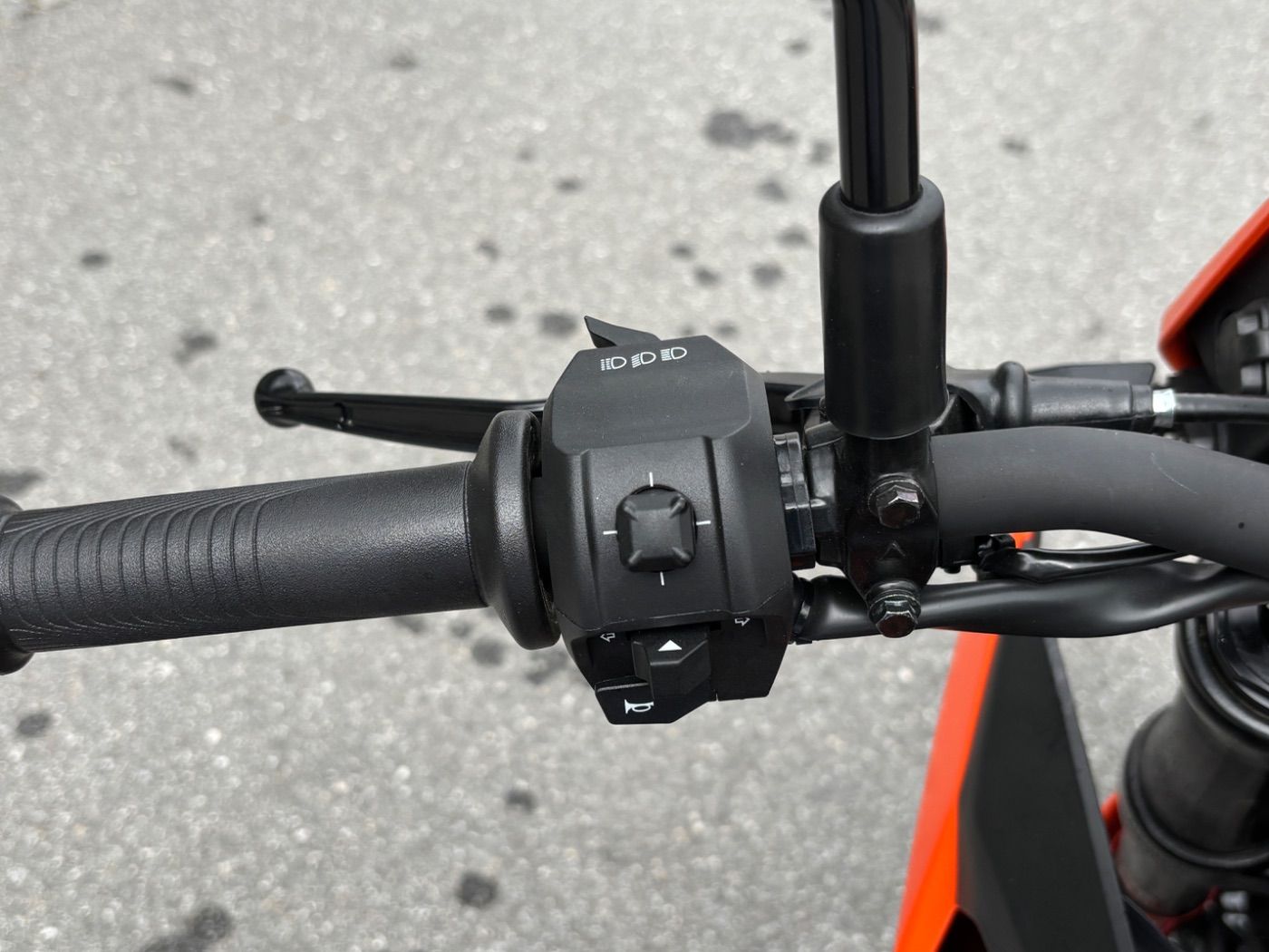 Fahrzeugabbildung KTM 125 SMC R 2026