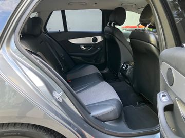 Mercedes C 220 - 12